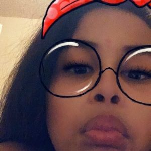 Meet your Posher, Beatriz